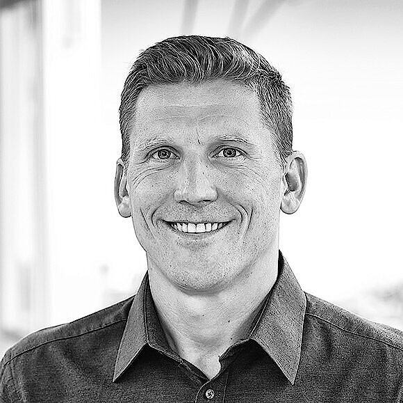 Portrait eines Mitarbeitenden der Entwicklung.