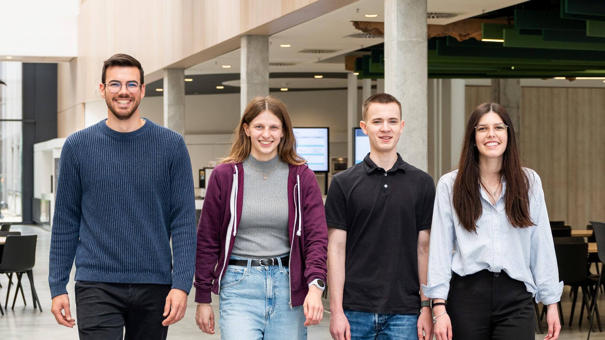 Ausbildung & Studium